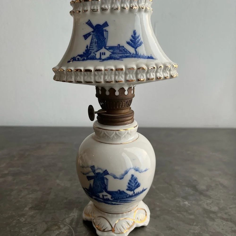 Windmill Oil Lamp ceramic